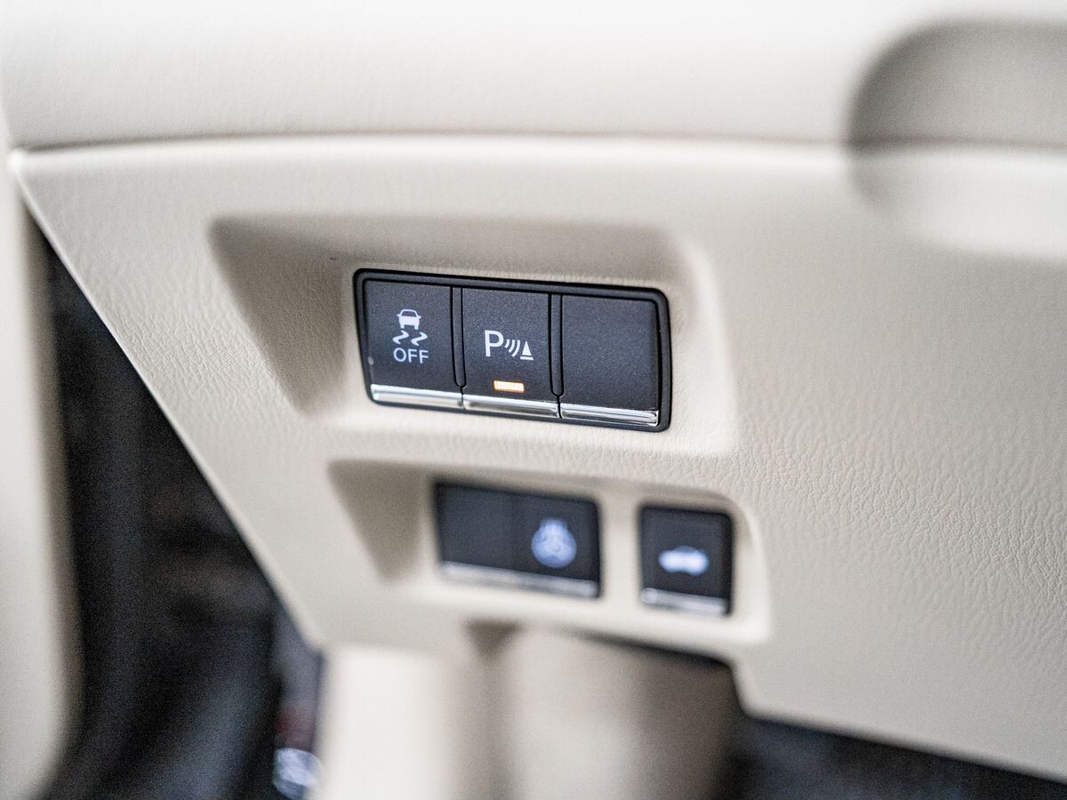 Infiniti Q70 2016 - фото автомобиля