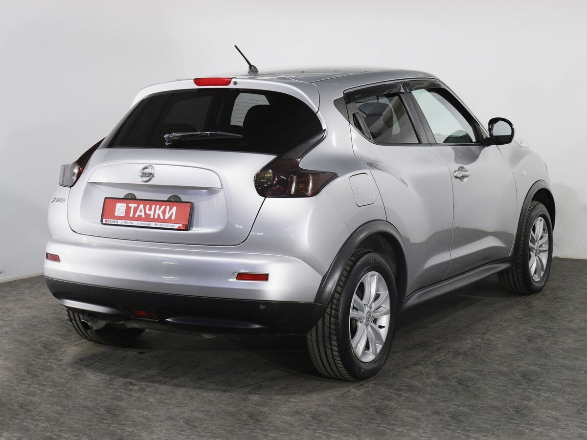 Nissan Juke 2011 - фото автомобиля