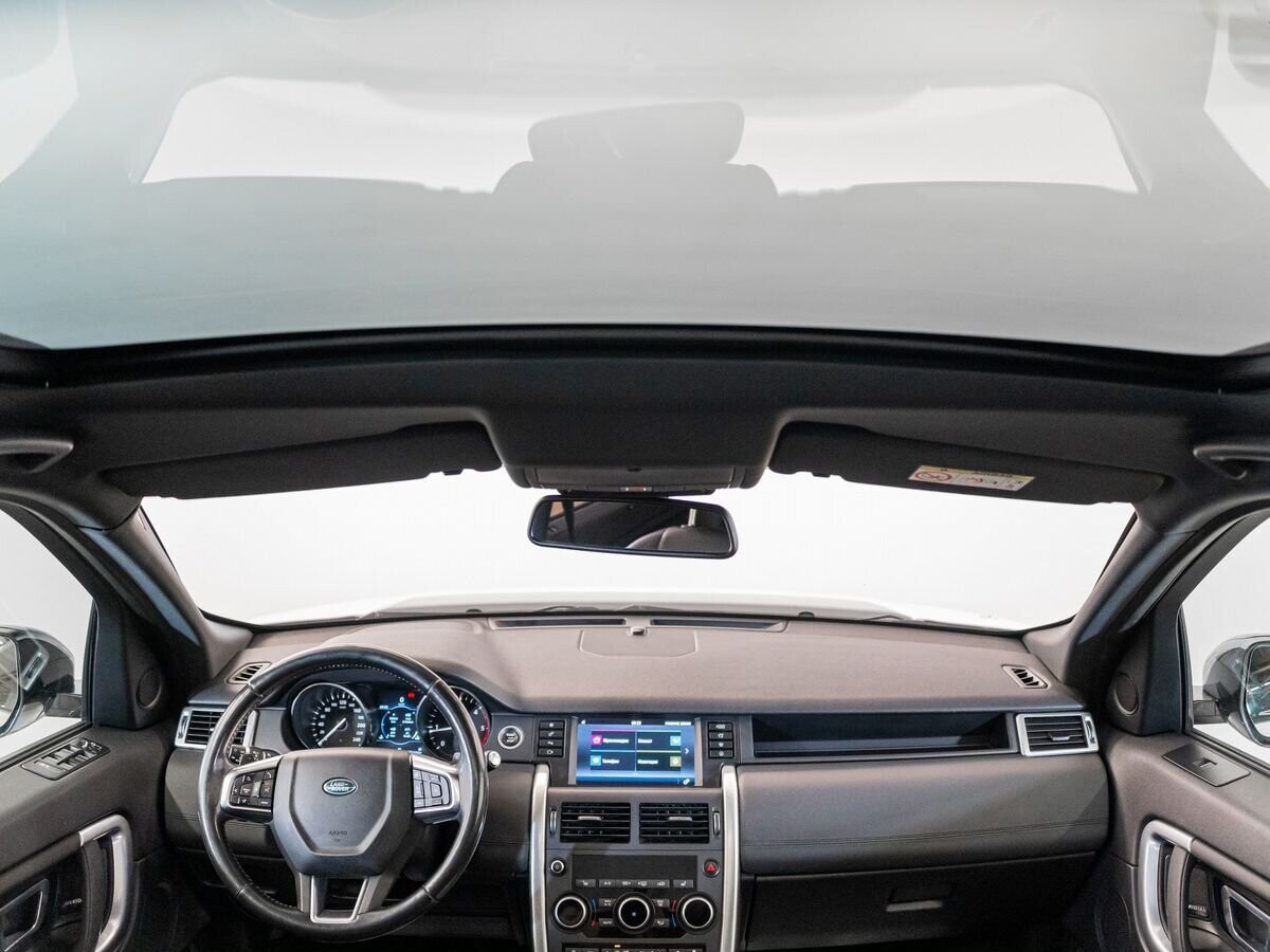 Land Rover Discovery Sport 2017 - фото автомобиля