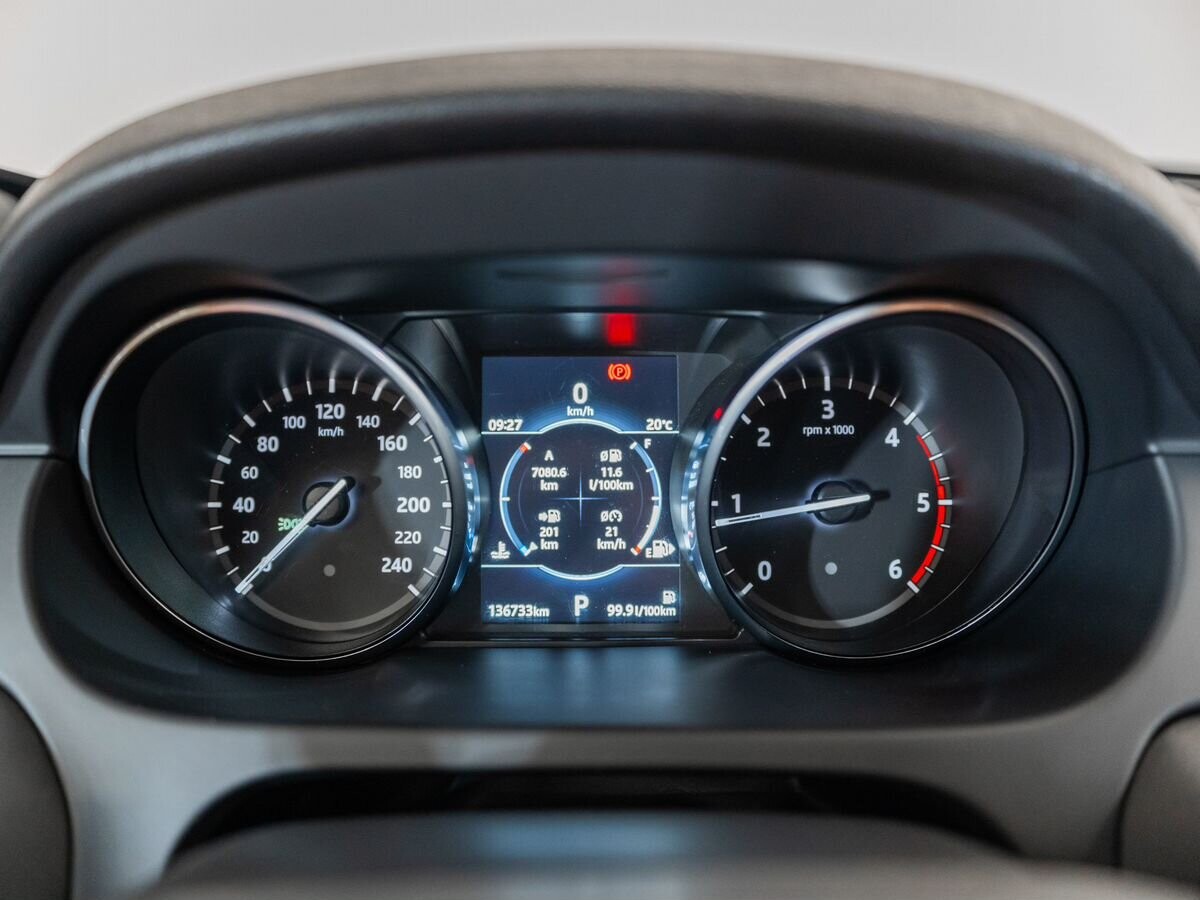 Land Rover Discovery Sport 2017 - фото автомобиля