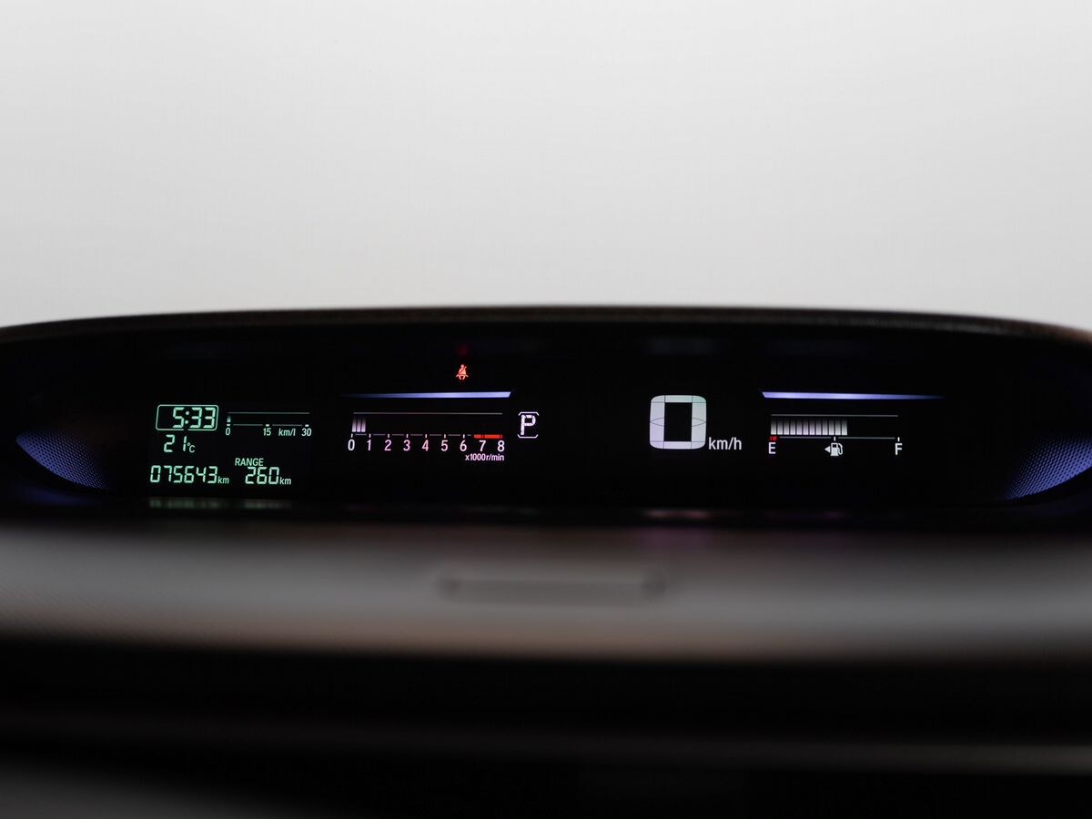 Honda Stepwgn 2015 - фото автомобиля