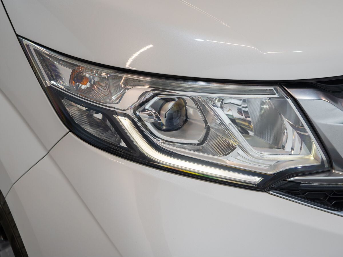 Honda Stepwgn 2015 - фото автомобиля