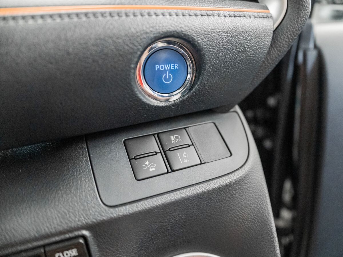 Toyota Sienta 2016 - фото автомобиля