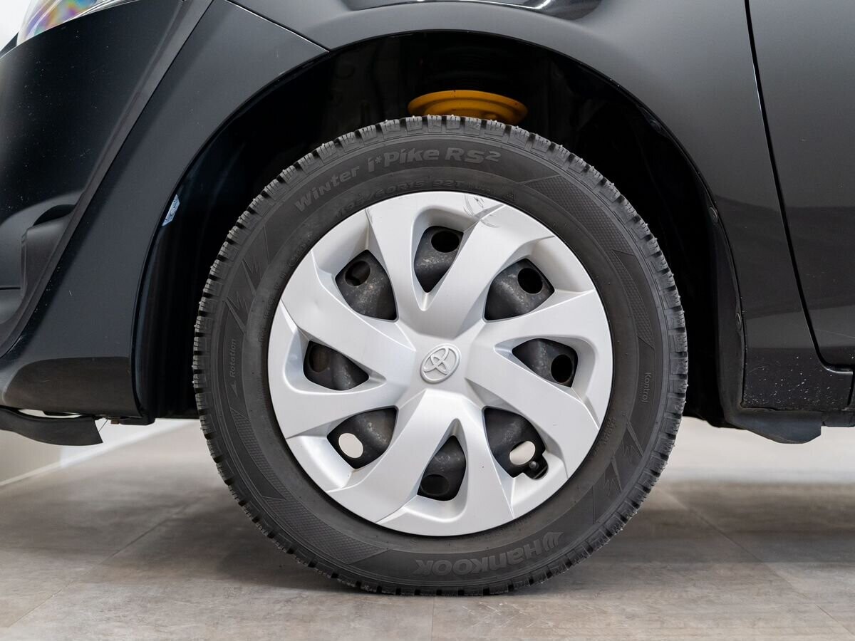 Toyota Sienta 2016 - фото автомобиля