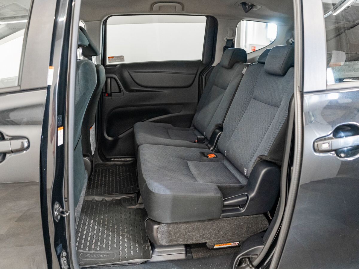 Toyota Sienta 2016 - фото автомобиля