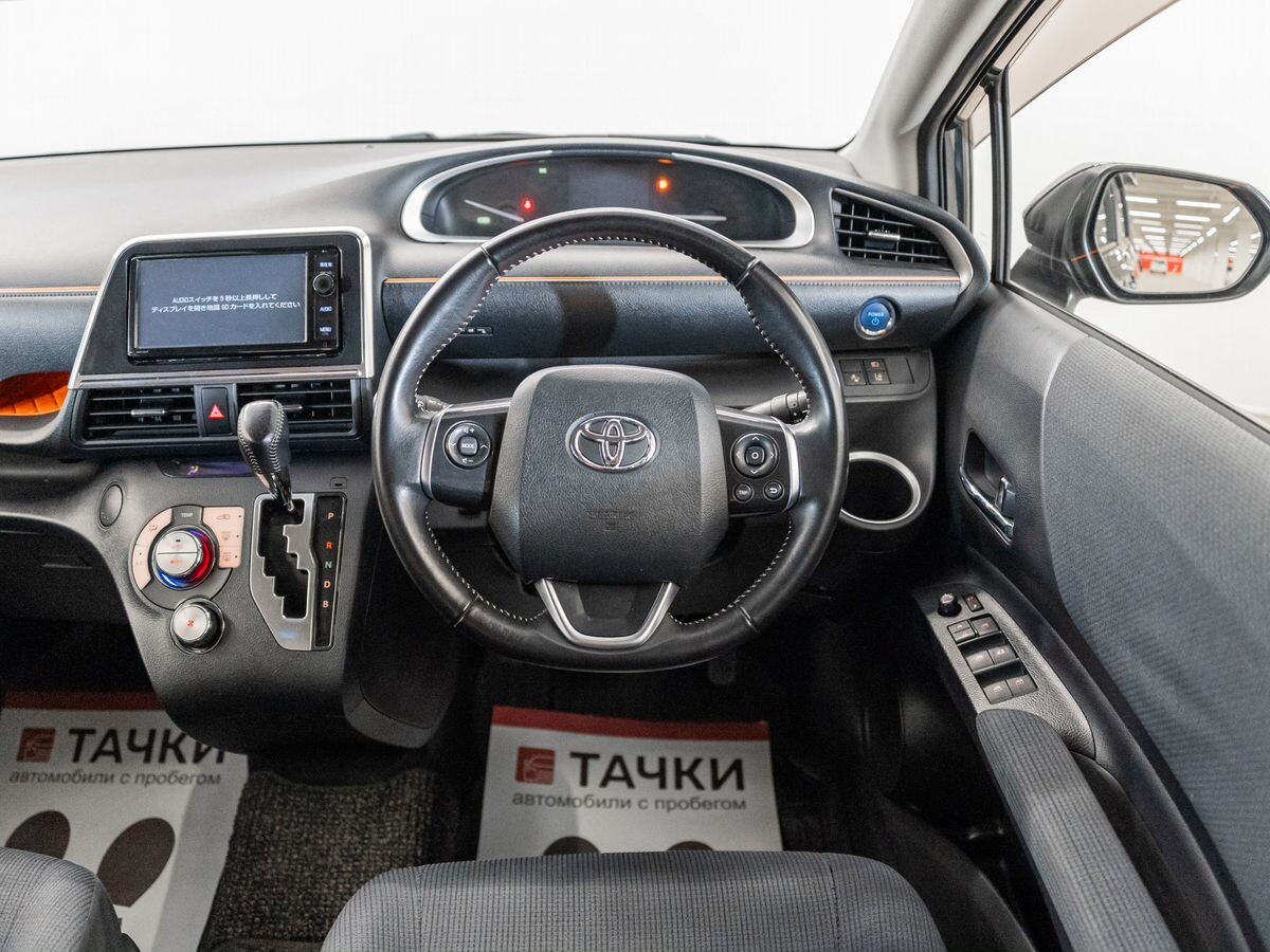 Toyota Sienta 2016 - фото автомобиля