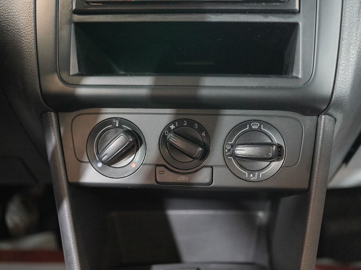 Volkswagen Polo 2019 - фото автомобиля