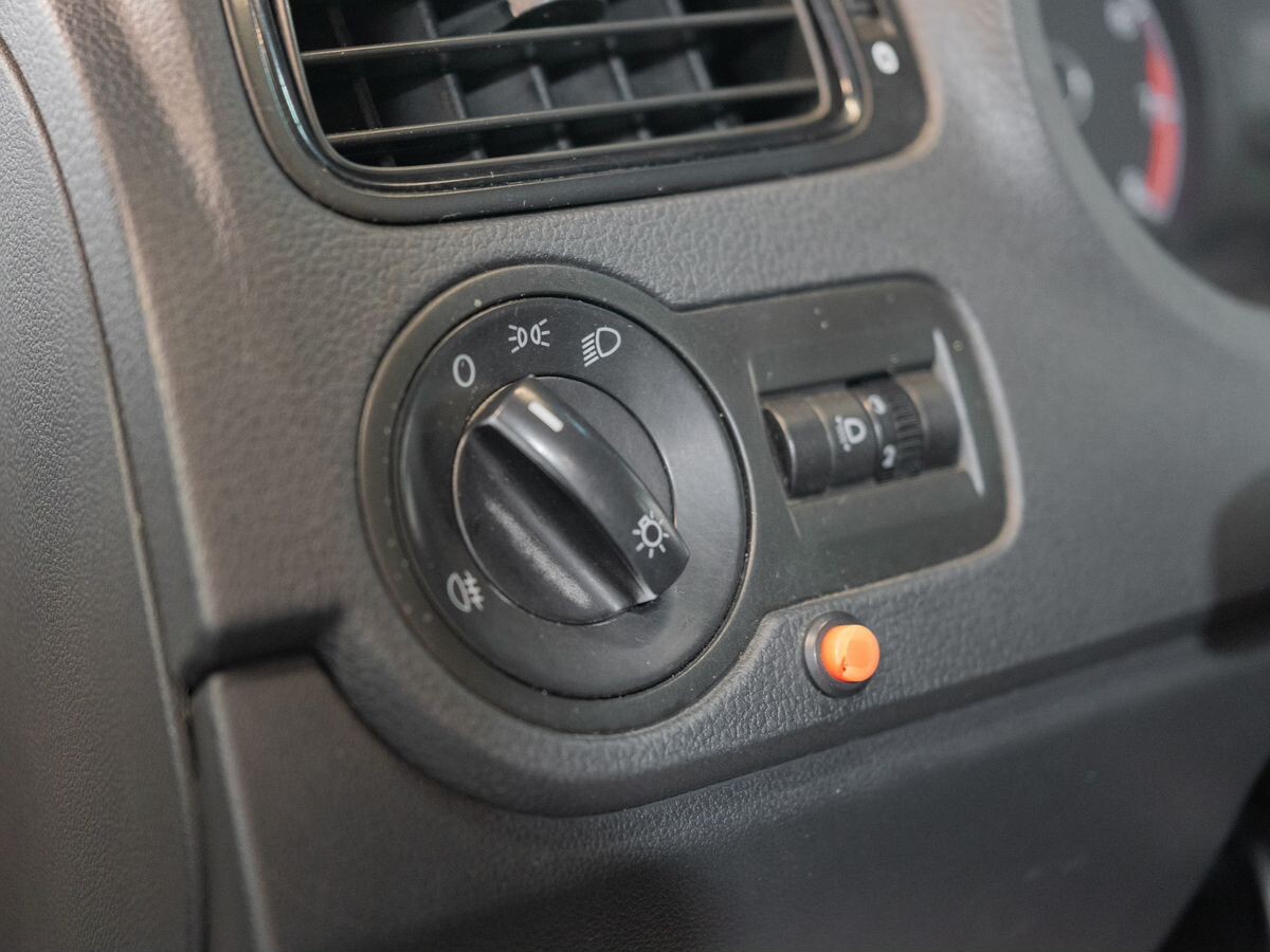 Volkswagen Polo 2019 - фото автомобиля