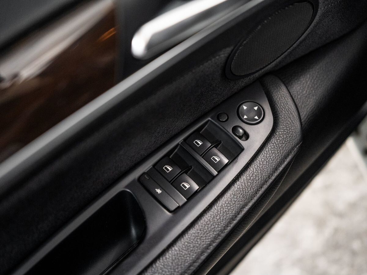 BMW X6 2012 - фото автомобиля