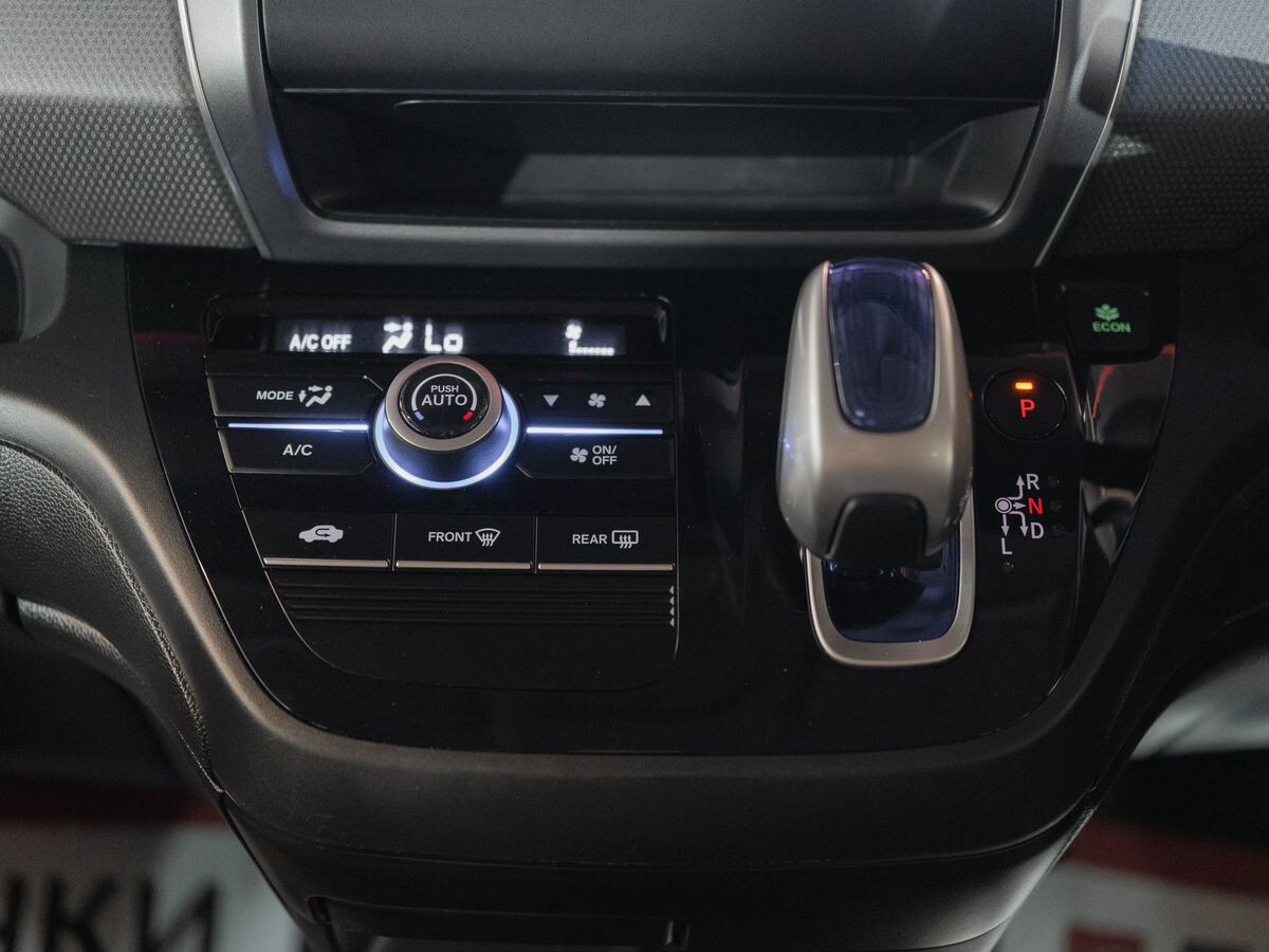 Honda Freed 2016 - фото автомобиля