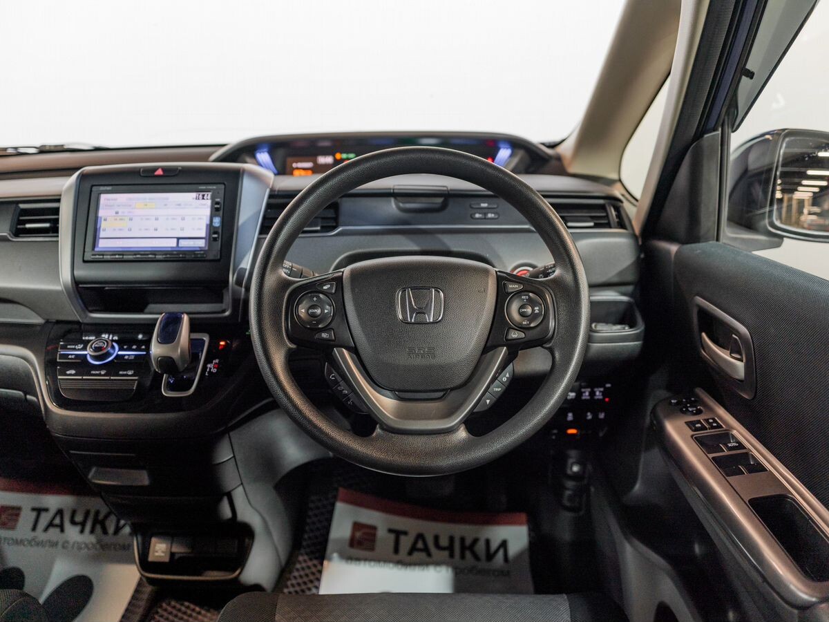 Honda Freed 2016 - фото автомобиля