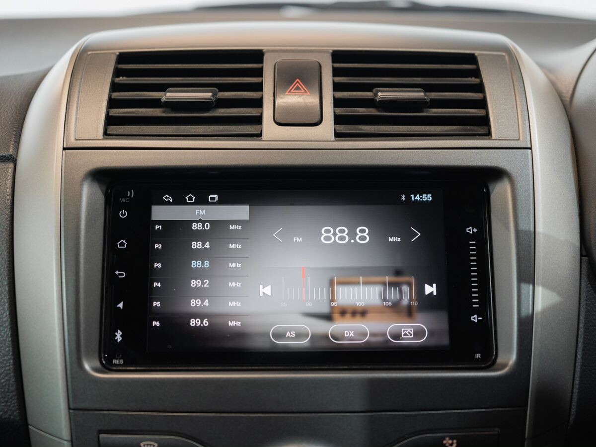 Toyota Corolla 2010 - фото автомобиля