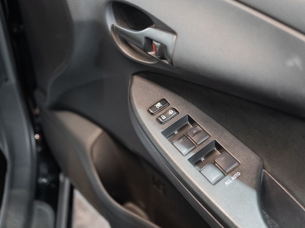 Toyota Corolla 2010 - фото автомобиля