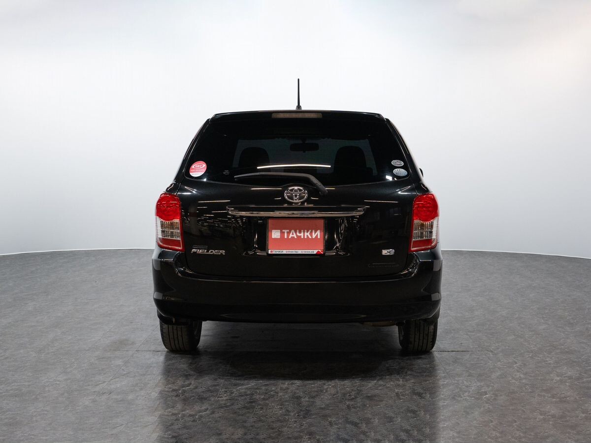 Toyota Corolla 2010 - фото автомобиля