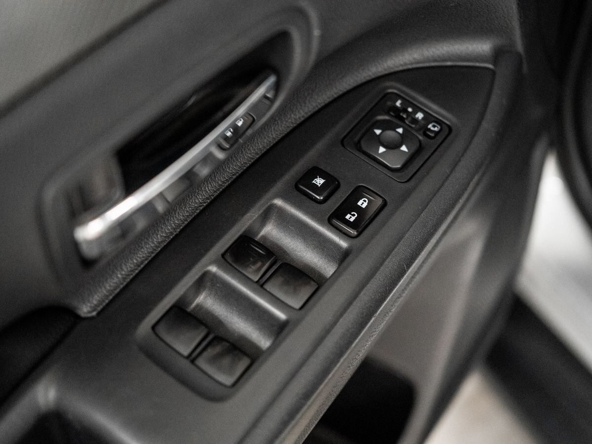 Mitsubishi Outlander 2013 - фото автомобиля