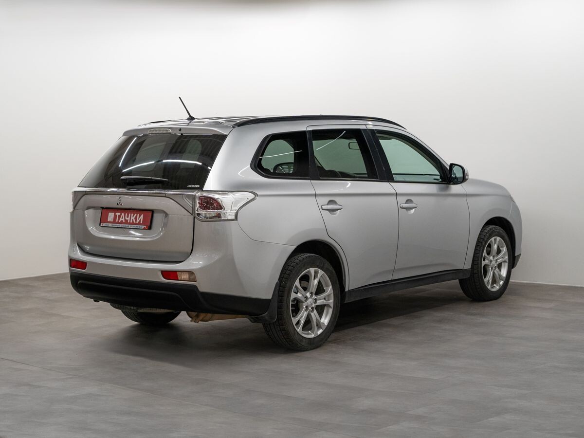 Mitsubishi Outlander 2013 - фото автомобиля
