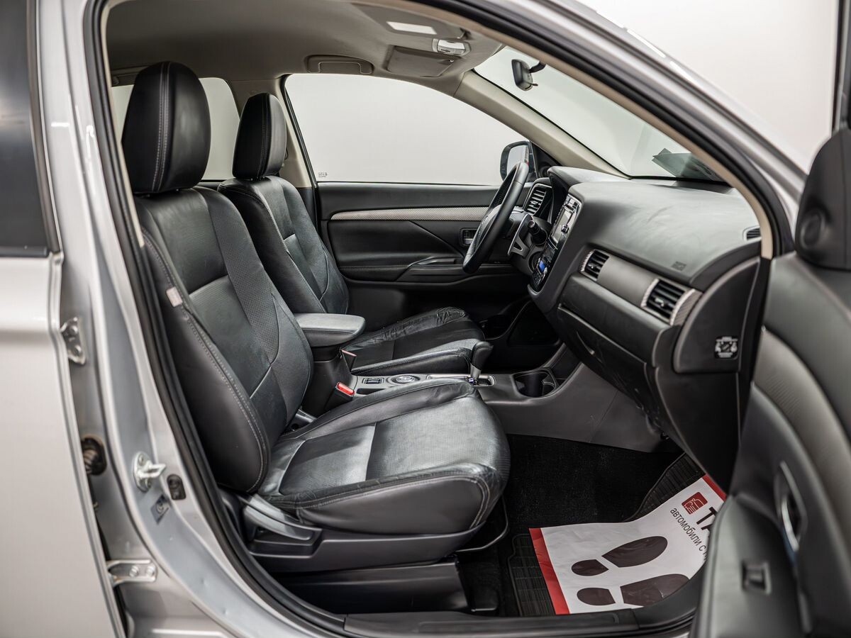 Mitsubishi Outlander 2013 - фото автомобиля