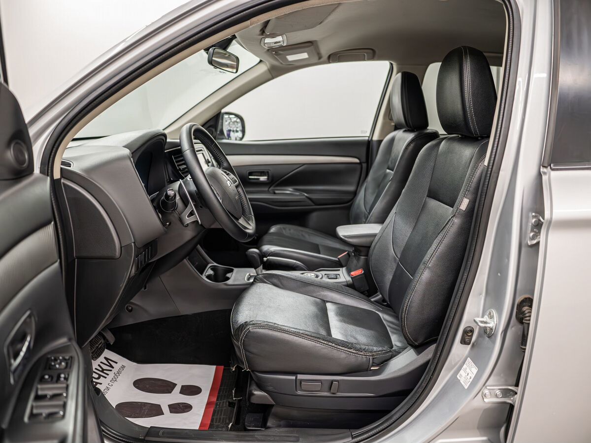 Mitsubishi Outlander 2013 - фото автомобиля