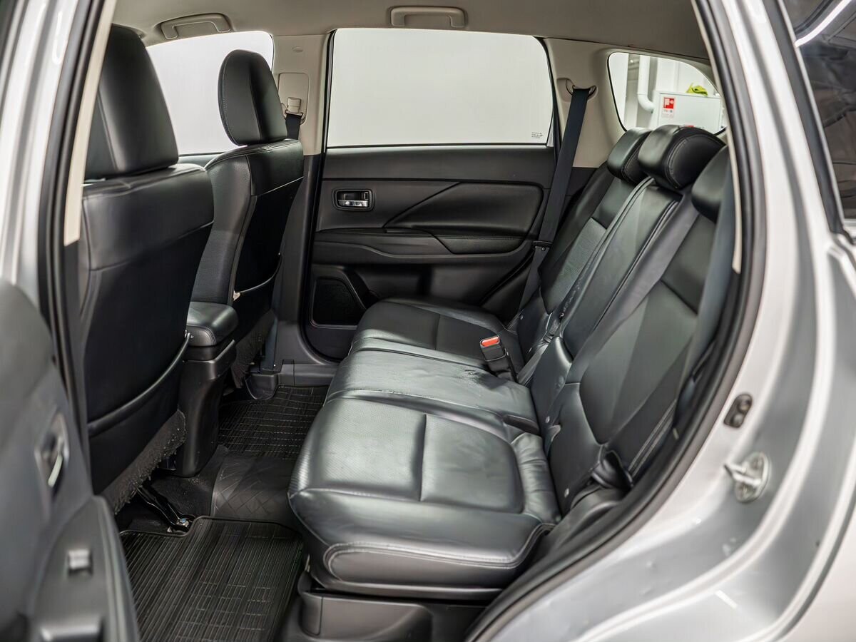 Mitsubishi Outlander 2013 - фото автомобиля