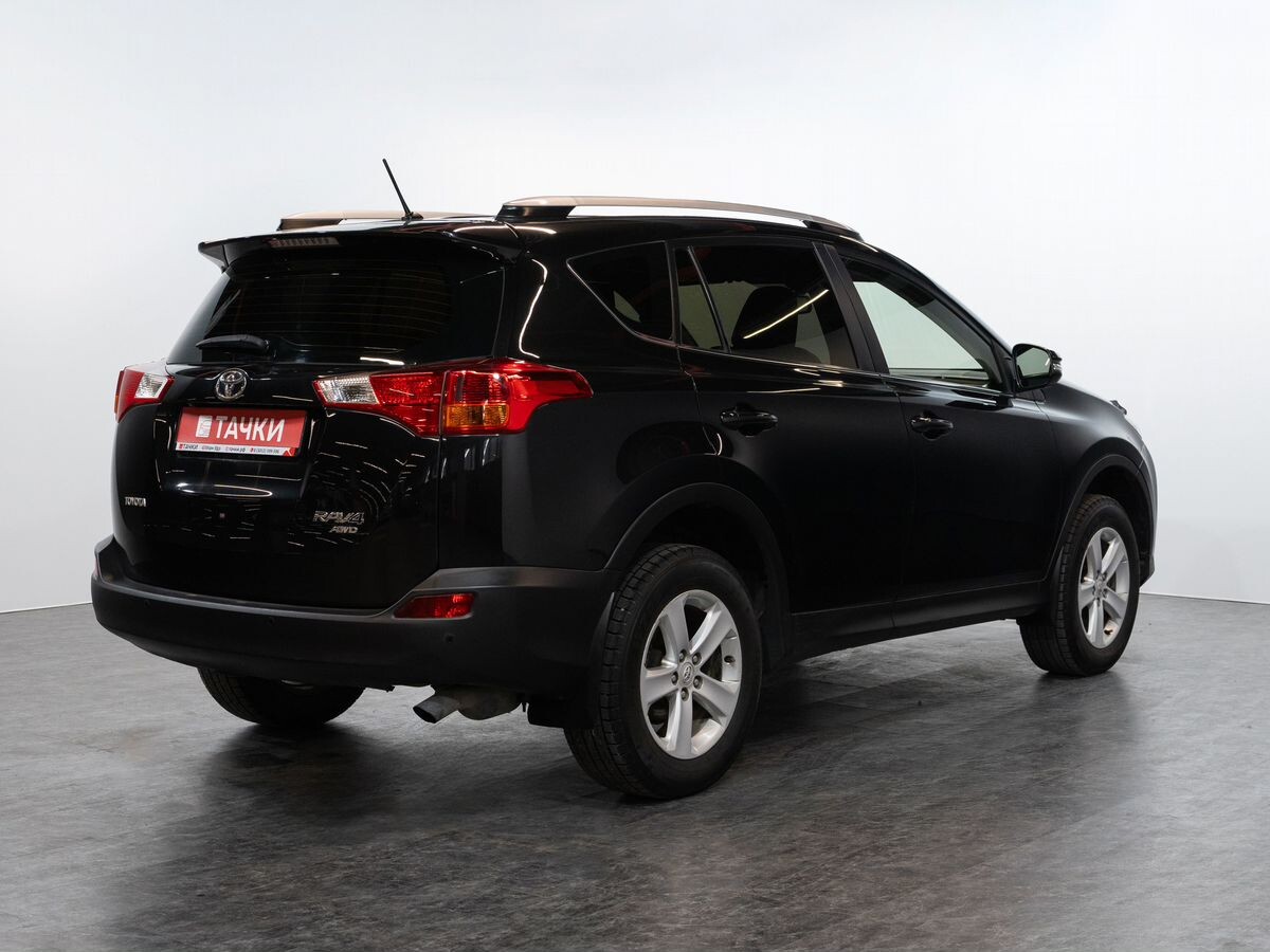 Toyota RAV4 2015 - фото автомобиля