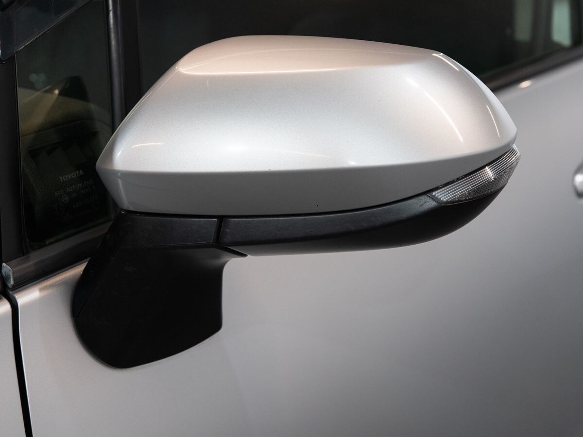 Toyota Sienta 2016 - фото автомобиля