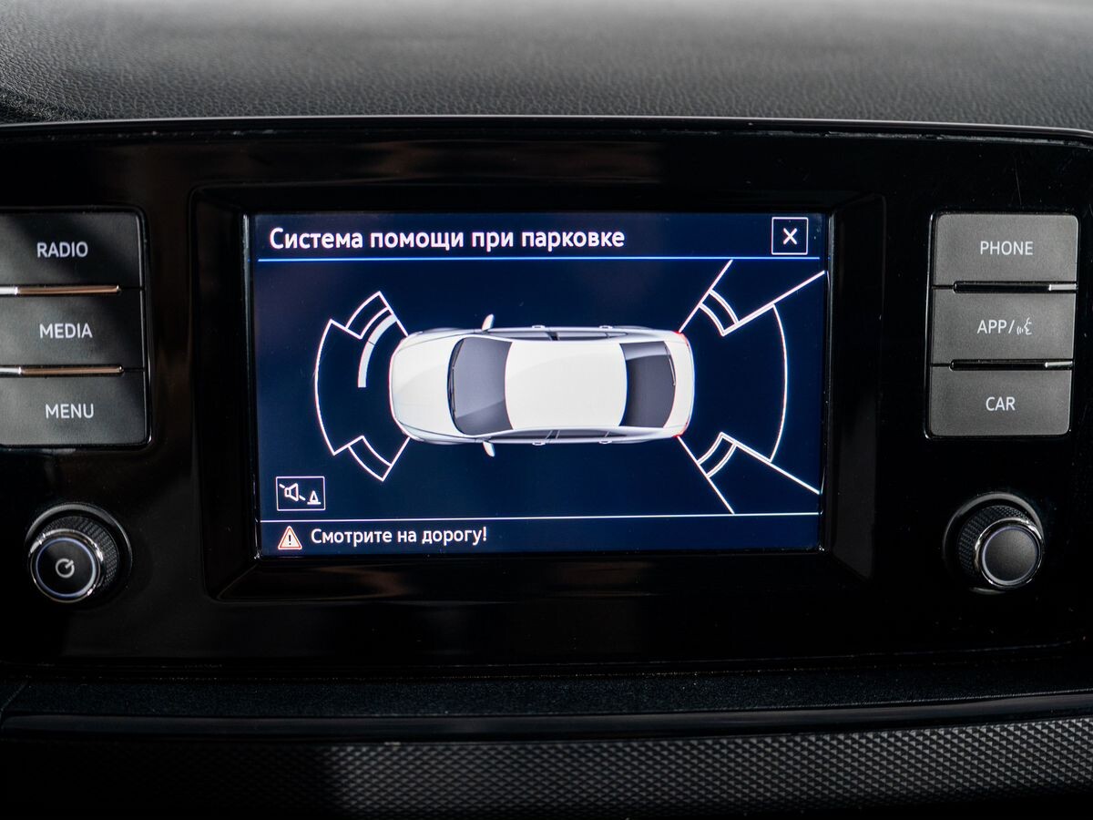 Volkswagen Polo 2021 - фото автомобиля