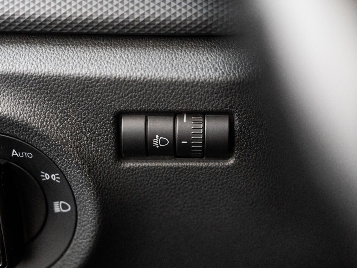 Volkswagen Polo 2021 - фото автомобиля