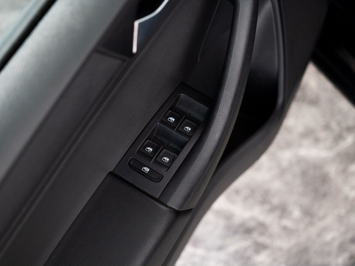 Volkswagen Polo 2021 - фото автомобиля