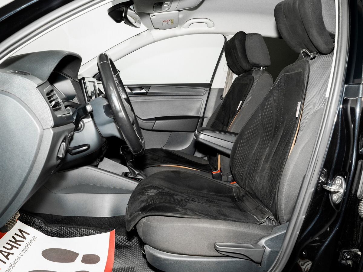 Volkswagen Polo 2021 - фото автомобиля