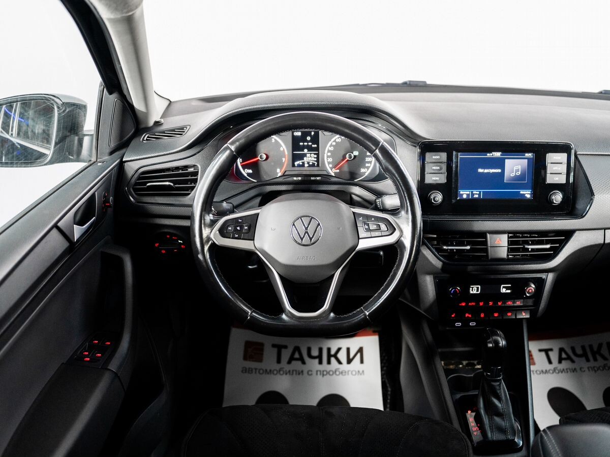 Volkswagen Polo 2021 - фото автомобиля