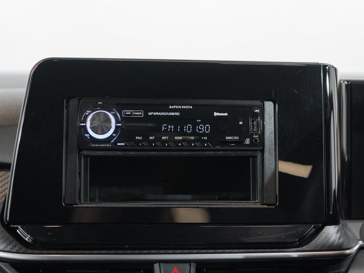 Nissan Note 2021 - фото автомобиля