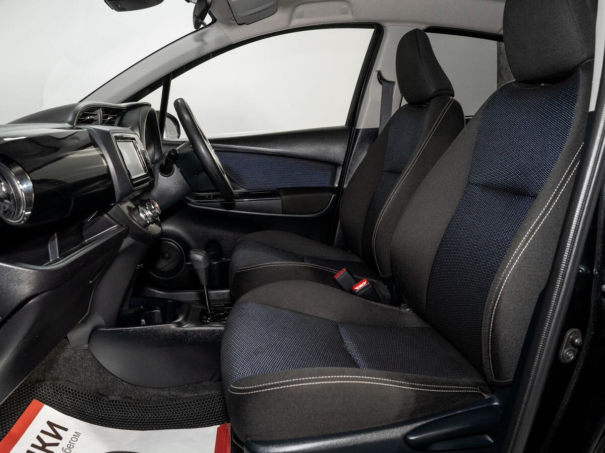 Toyota Vitz 2018 - фото автомобиля