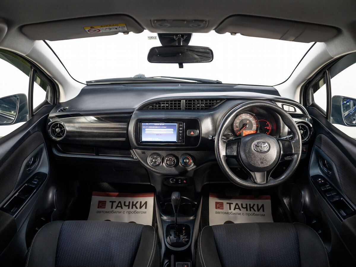 Toyota Vitz 2018 - фото автомобиля
