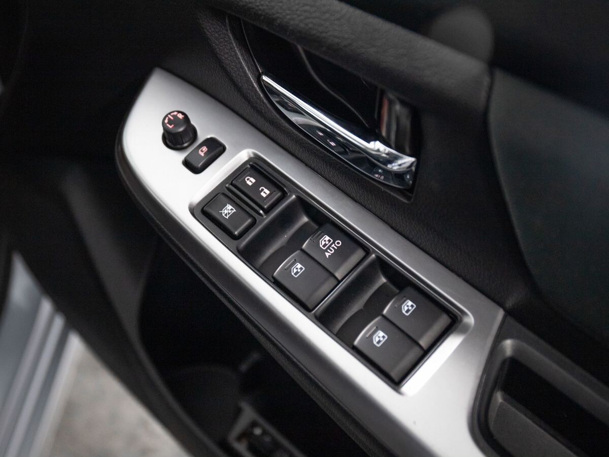 Subaru Impreza 2016 - фото автомобиля