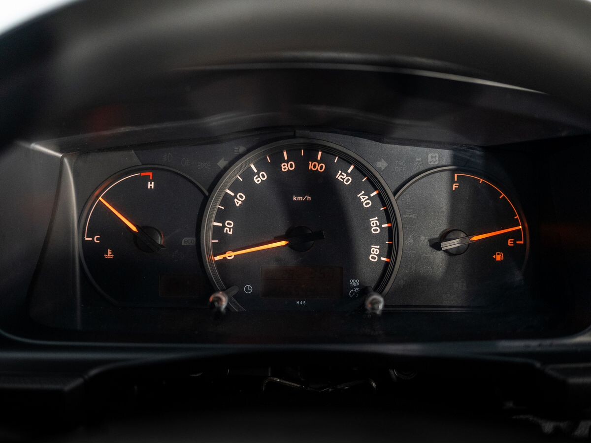 Toyota HiAce 2016 - фото автомобиля