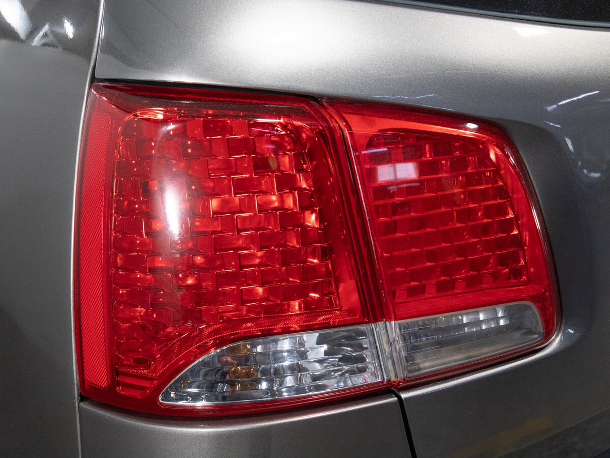 Kia Sorento 2011 - фото автомобиля