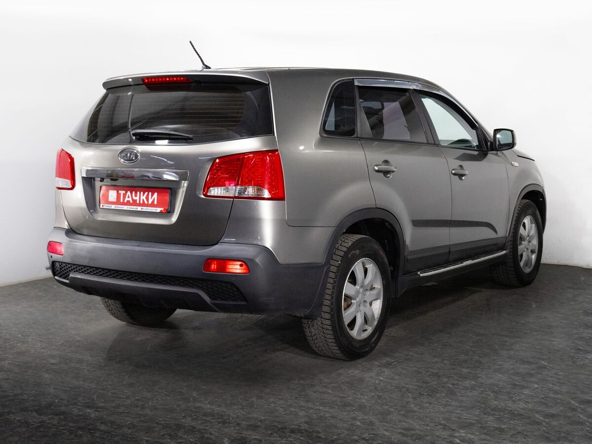 Kia Sorento 2011 - фото автомобиля