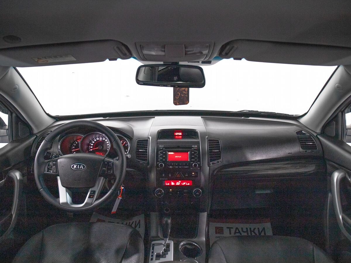 Kia Sorento 2011 - фото автомобиля