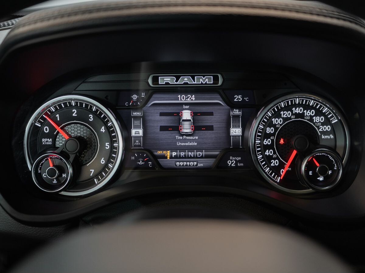 Ram 1500 2019 - фото автомобиля