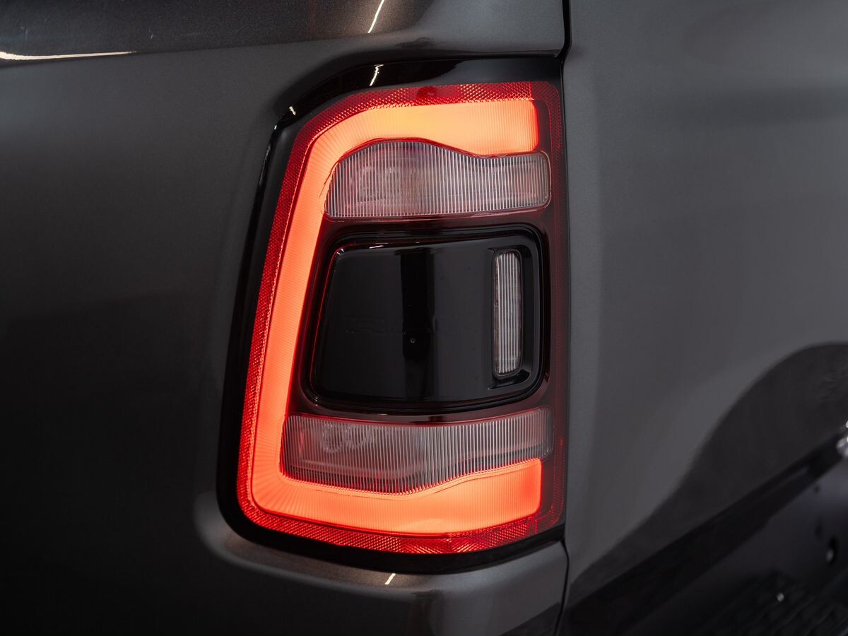 Ram 1500 2019 - фото автомобиля