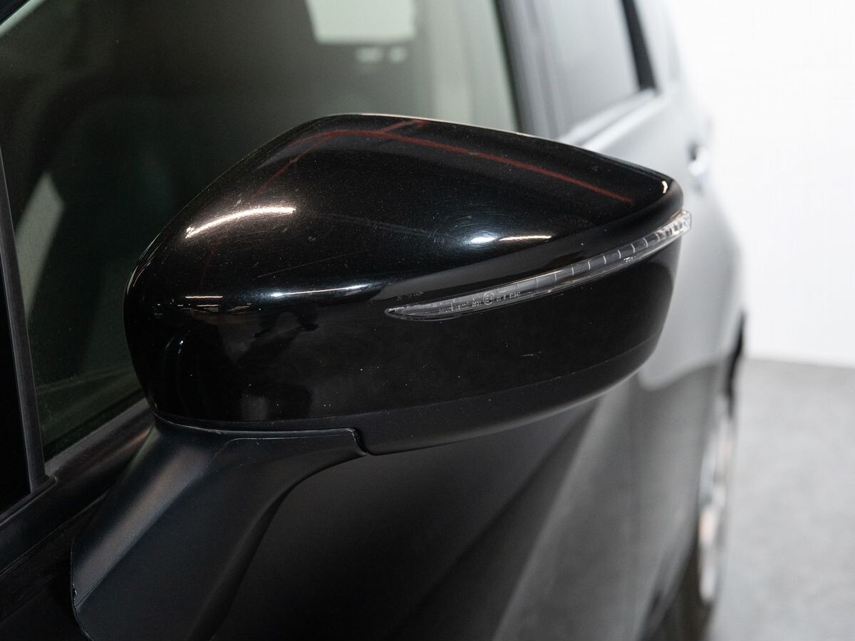 Nissan Note 2019 - фото автомобиля