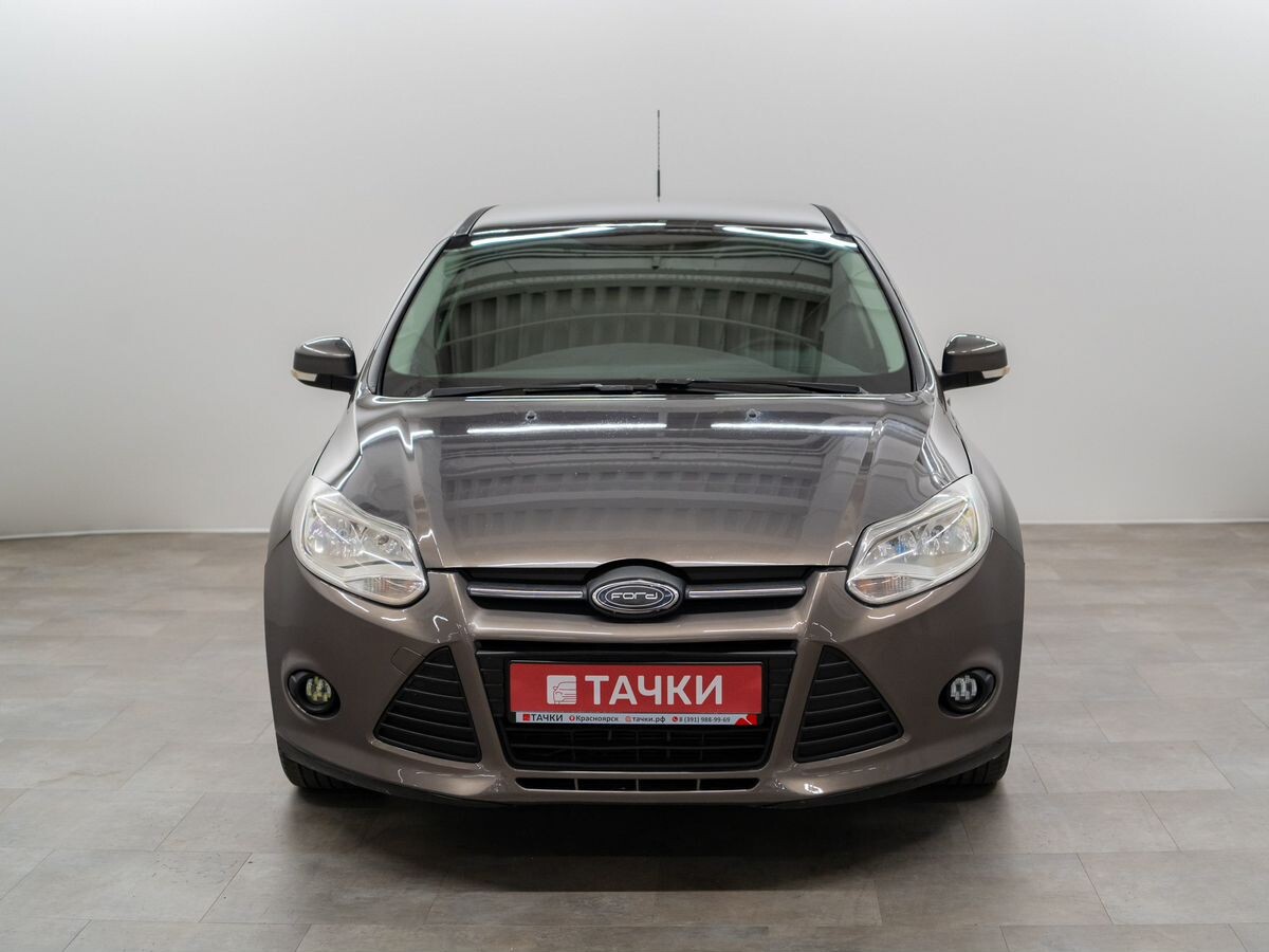 Ford Focus 2012 - фото автомобиля