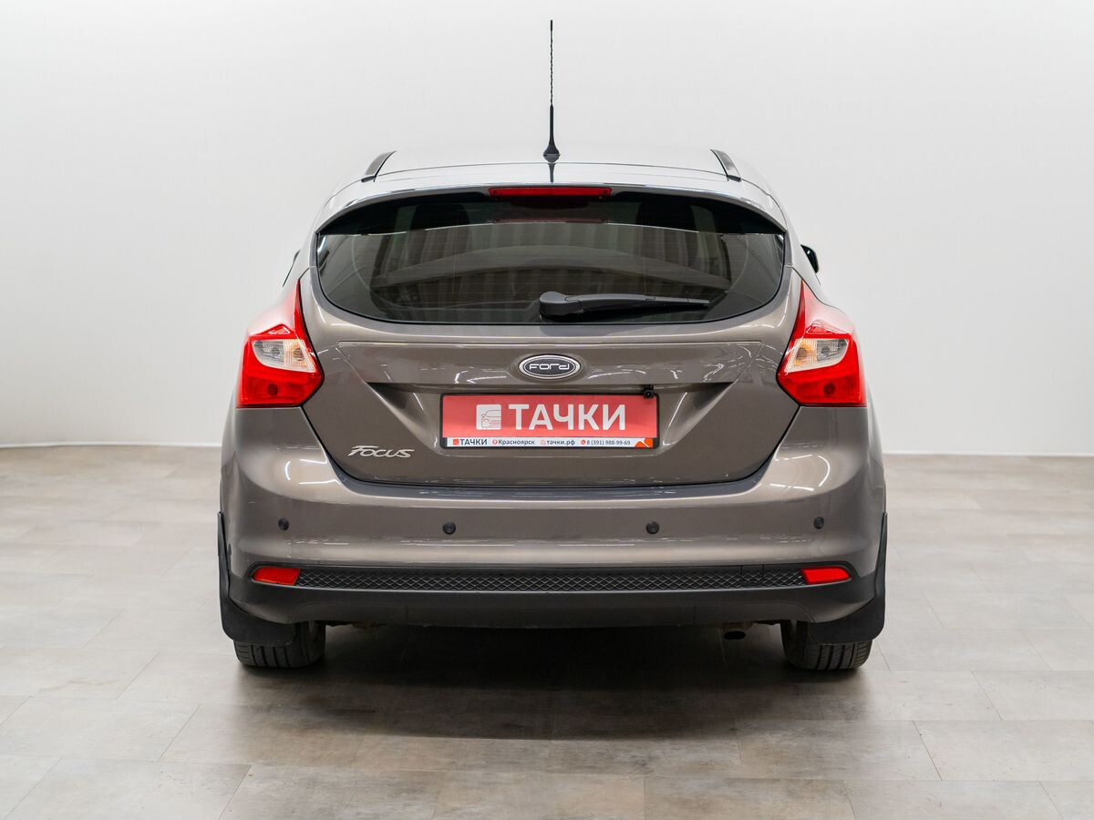 Ford Focus 2012 - фото автомобиля