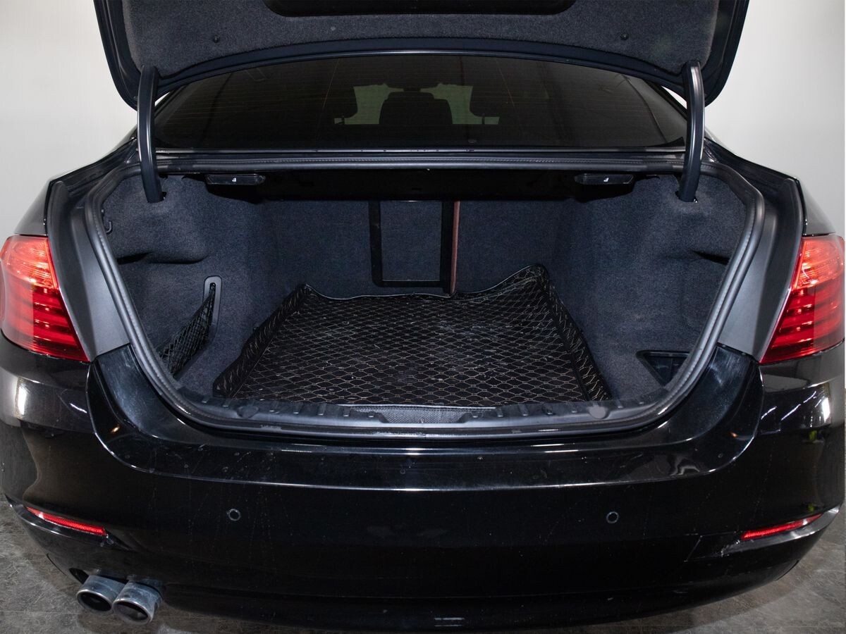 BMW 5 серии 2013 - фото автомобиля