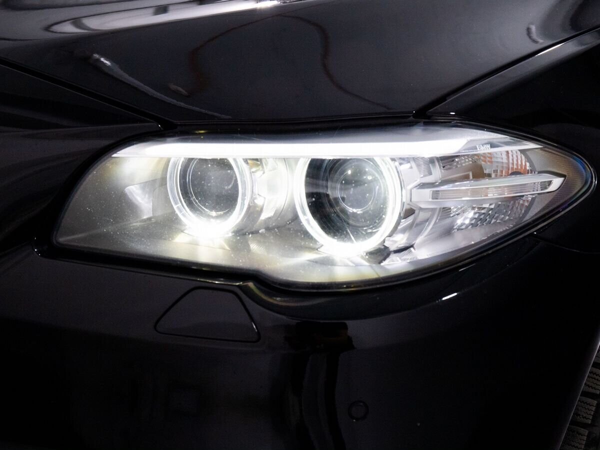 BMW 5 серии 2013 - фото автомобиля