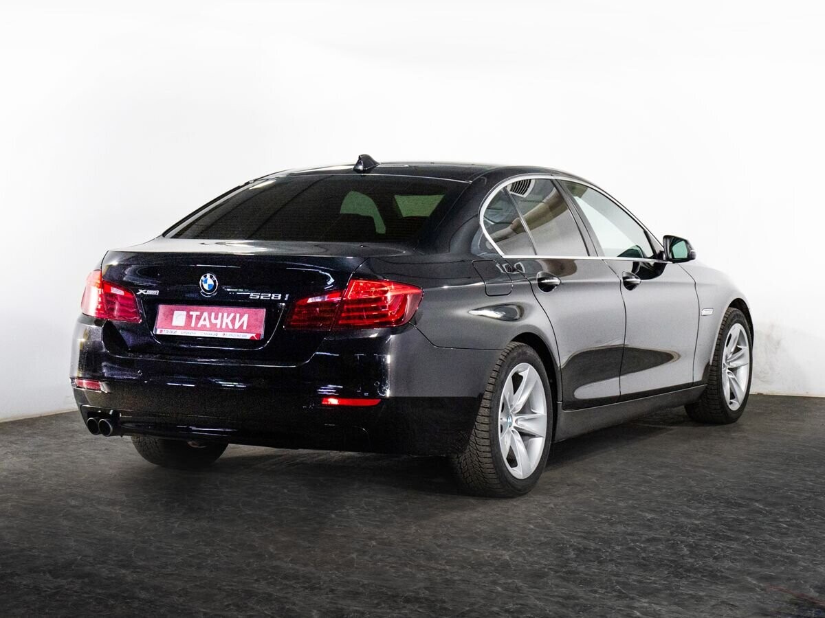 BMW 5 серии 2013 - фото автомобиля