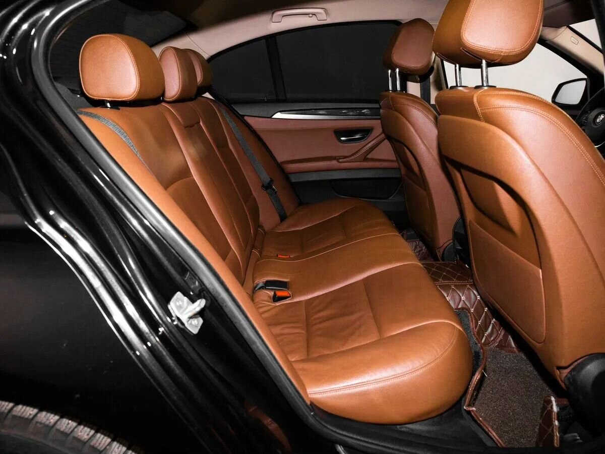 BMW 5 серии 2013 - фото автомобиля