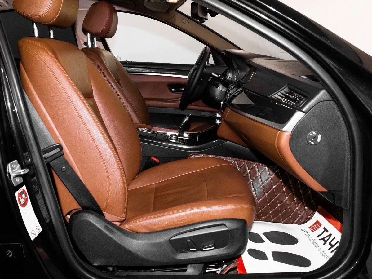 BMW 5 серии 2013 - фото автомобиля