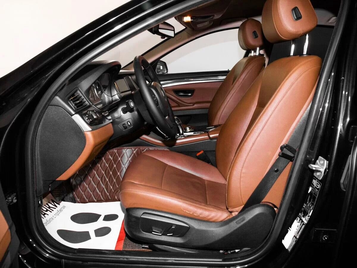 BMW 5 серии 2013 - фото автомобиля