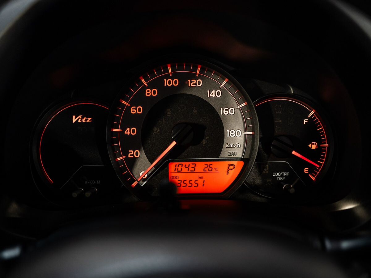 Toyota Vitz 2019 - фото автомобиля